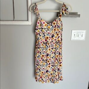 Old Navy Floral Dress- NWOT